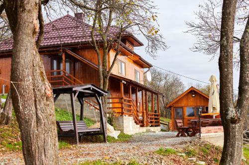 Cimpeni House | Cabana Dealu Capsei