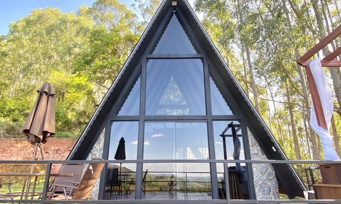 Baependi Cabin | Cabana Raízes: A-frame com Vista Para as Montanhas