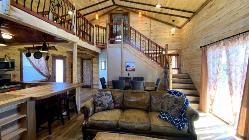 Cedaredge Apartment | Cabin 10 at the Cedaredge Lodge