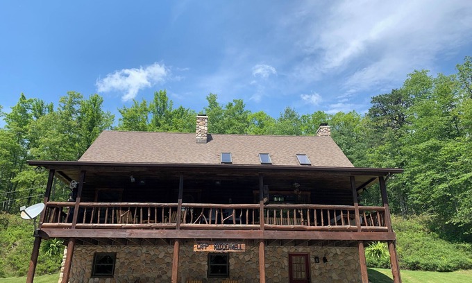 Lock Haven Cabin | Cabin 8 miles to Pine Creek Pa. Minutes to ATV and snow mobile trail and Hyner