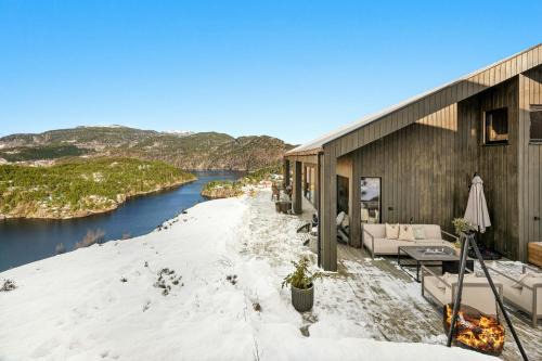 Suldal House | Cabin Overlooking Ryfylke Fjord