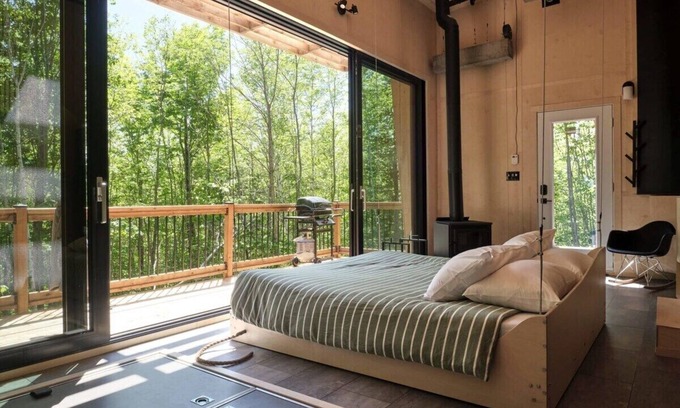 Eastman Cabin | Cabin Zoobox 75 Summa
