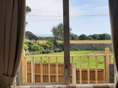 Dyffryn Ardudwy Apartment | Cadwgan Caravan