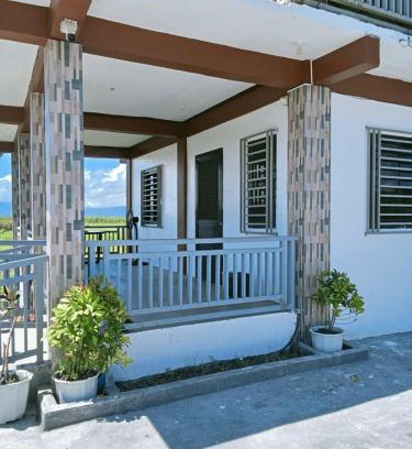 Naujan House | Cairnes Farm House