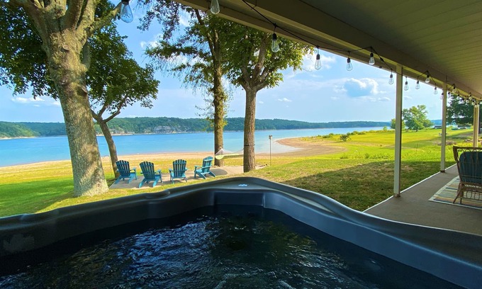 Beaver Shores House | Calendar NOW Open Beaver Lake 12min 2 dwntwn