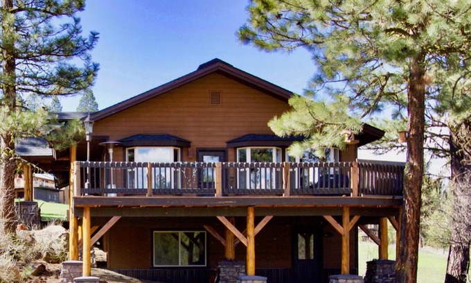 New Meadows House | Camas Family Cabin