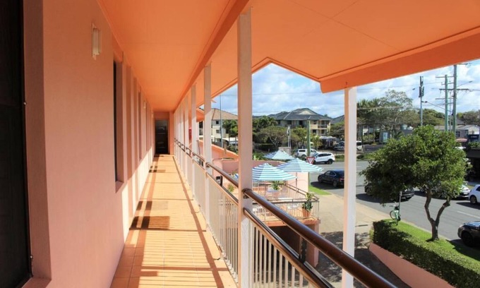 Mermaid Beach Hotel | Camden Motor Inn