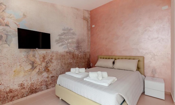 Macerata House | Camera Paradiso, Sferisterio