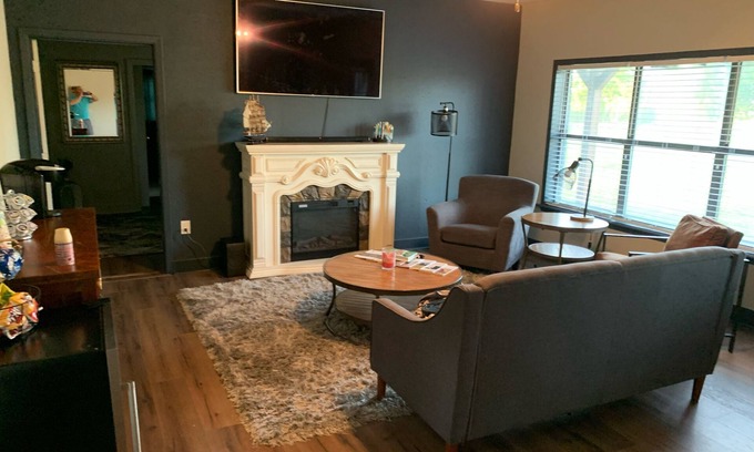 Taylor Apartment | Camino Cielo 1-bedroom Studio/Parking