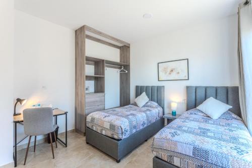 San Miguel de Allende Hotel | Camino de Olivos - Desayuno Incluido, Amplio Estacionamiento y AC