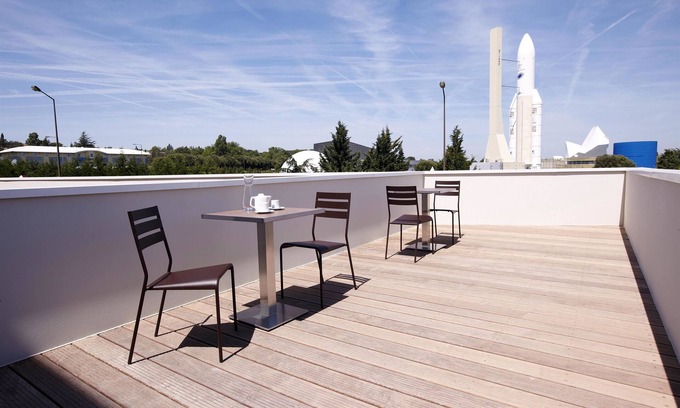 Pont des Demoiselles-Montaudran-La Terrasse Hotel | CAMPANILE TOULOUSE SUD BALMA - Cité de l'Espace