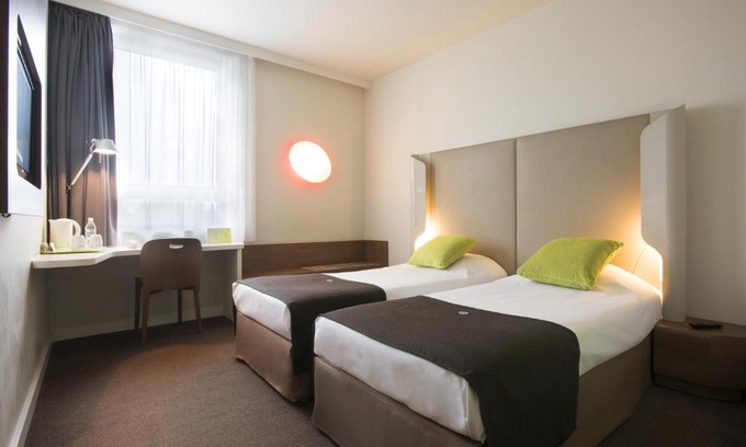 Krzyki Hotel | Campanile Wroclaw Centrum