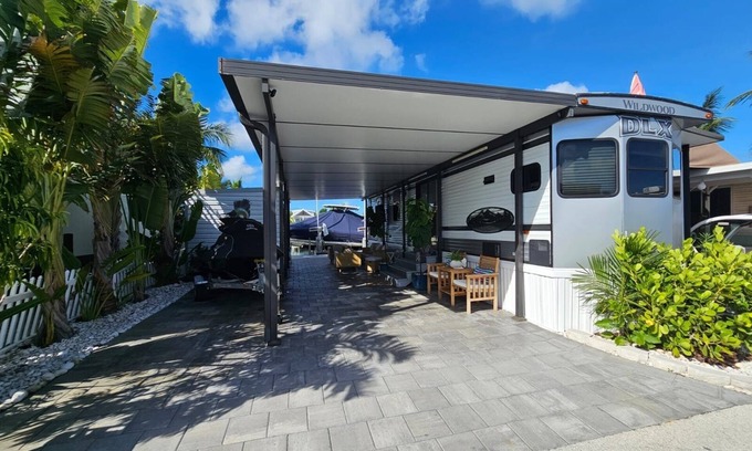 Key Largo RV Rental | Camper in Key Largo Resort