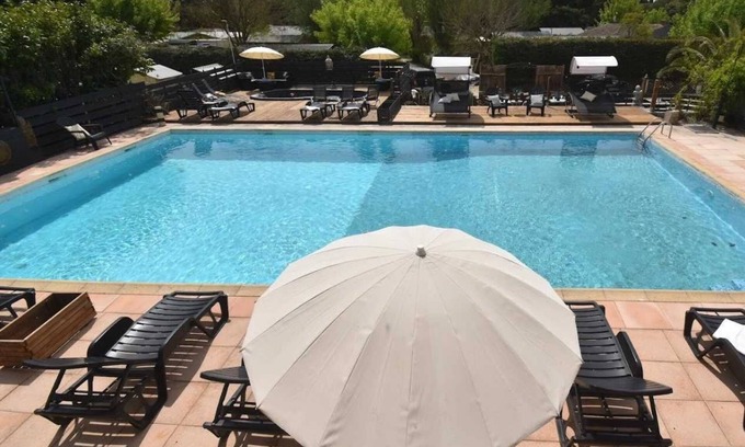 Paluds de Noves Ski Chalet | Camping 4 étoiles - Piscine - eehf0i