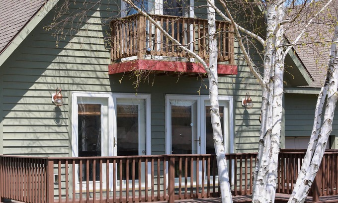 Davis House | Canaan Valley chalet near hiking, biking, kayaking, skiing, and charming towns…