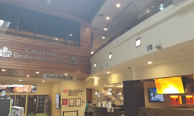 Winnipeg Hotel | Canad Inns Destination Centre Health Sciences Centre