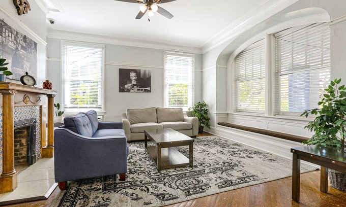 Mid-City Hotel | Canal Express Rooms