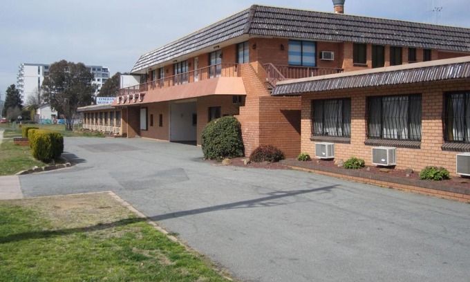 Lyneham Hotel | Canberra Lyneham Motor Inn