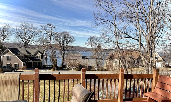 Holcomb House | Candaigua Lake View House