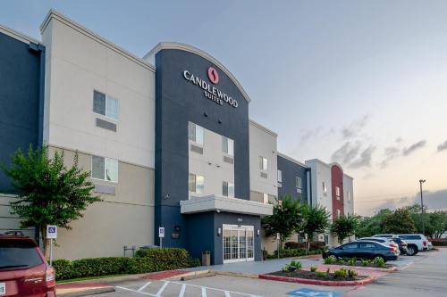 Deer Park Hotel | Candlewood Suites Deer Park by IHG