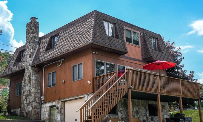 Thayerville House | Canoe Cottage