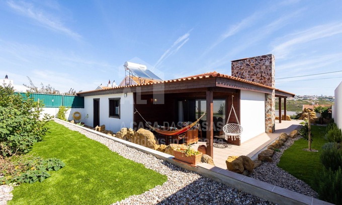 Barril de Cima Ski Chalet | Cantinho S. Julião by ACasaDasCasas