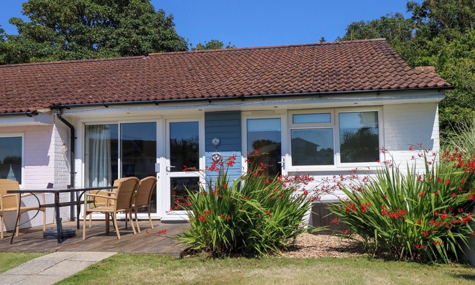 Yarmouth Cottage | CAPE A1, family friendly, country holiday cottage in Yarmouth