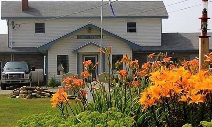 Mavillette Hotel | Cape View Motel And Cottages