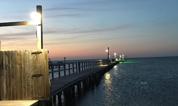 Rockport House | Captain Ben paradise on Copano Bay 900 foot private lighted pier. sleeps 10
