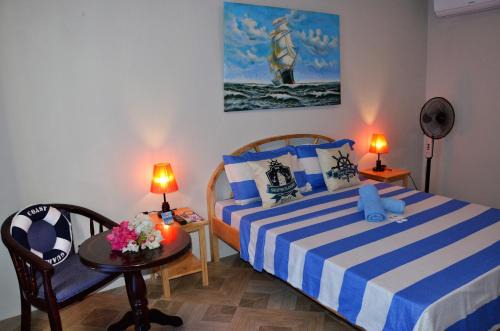 Tawala Hotel | Captain's Lodge and Bar