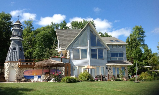 Algoma House | Captains Cove - Spectacular Lakefront Home W/Pool - Sleeps 15