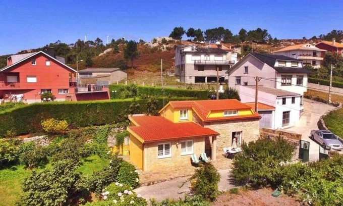 Ponteceso House | Caramanchon House