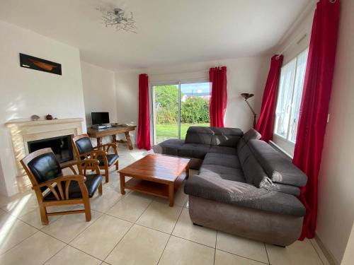 Carantec House | CARANTEC FAMILY HOME WITH GARDEN 8 people