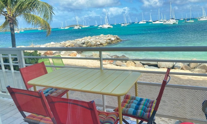 Marigot Apartment | Caribbean paradise condo 2-bedroom on beach dream from € 763/W 5 pax maximum