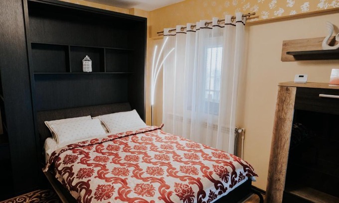 Iasi Apartment | Carla's Studio Central Palas - shuttle