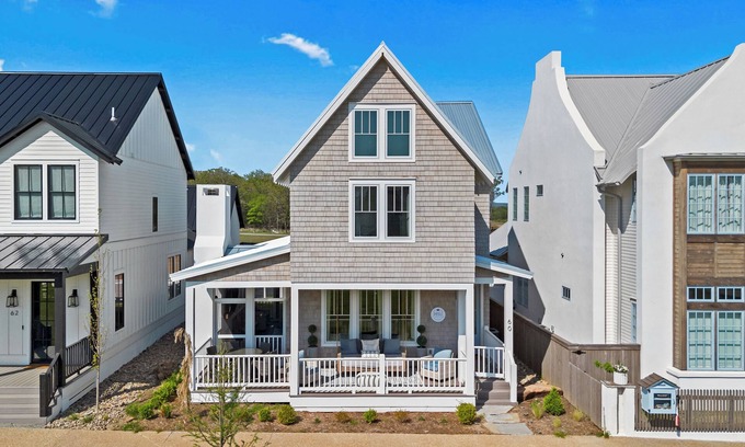 Eufaula House | Carlton Landing-Shingle Ready to Mingle