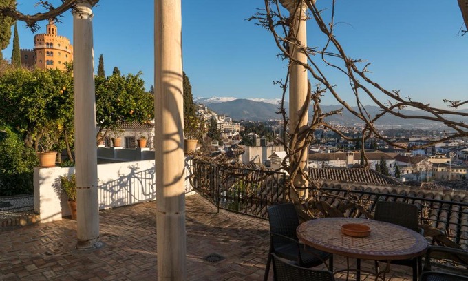 Central District Hotel | Carmen de la Alcubilla del Caracol