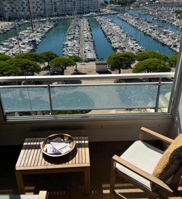 Carnon-Plage Apartment | Carnon Plage, panorama Unique sur la Mer et le Port depuis la Terrasse