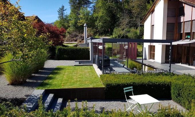 Valendas Apartment | Carrera - Ferienhaus mit Traumgarten (120m2) für max. 2 Personen