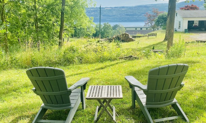 Watkins Glen Apartment | CARRIAGE HOUSE BUNGALOW/LAKE VIEW/VILLAGE OF WATKINS