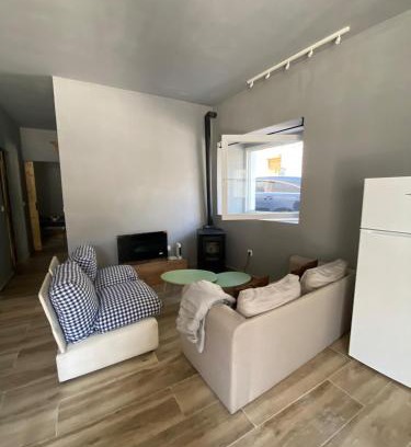 San Bartolome de Pinares Apartment | Casa Ángel