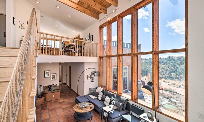 Vista Encantada Cottage | Casa al Reves Pueblo-style House With Views!