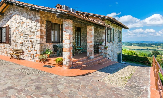 Castel San Gimignano House | Casa Alfredo by Interhome