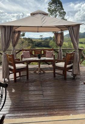 Pocinhos do Rio Verde House | Casa alto padrão 4 Suítes na montanha com vista espetacular