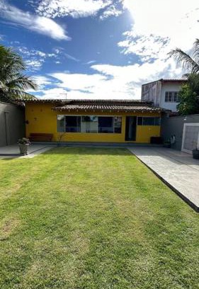 Bairro das Laranjeiras House | Casa Amarela