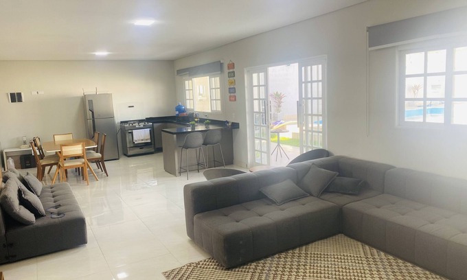 Cotia Cottage | Casa Ampla Para Lazer em Família