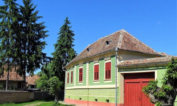 Richis House | Casa Arthur traditional saxon mansion house