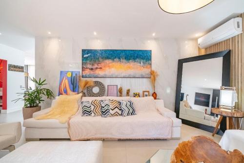 Cabecudas House | Casa Atalaia 550m Praia c/Hidro by Achei Camboriú