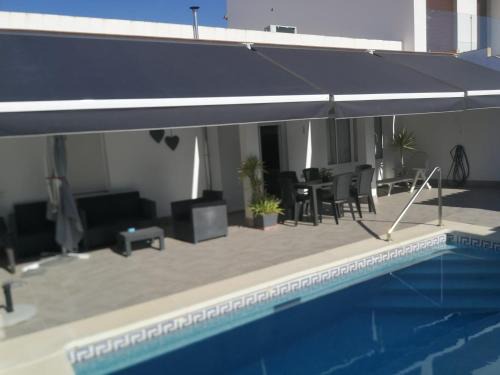 Canada Rosal House | Casa Cañada