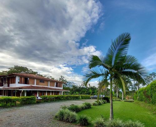 Quimbaya House | Casa Campestre Sol Y Luna